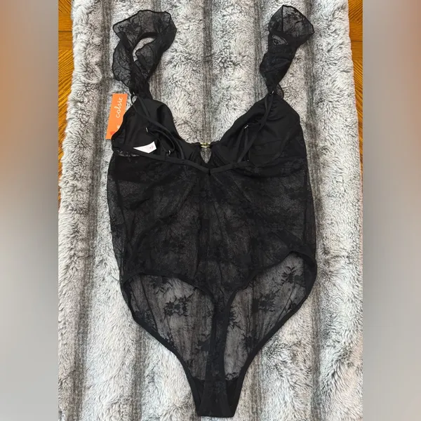 COLSIE women’s waffle bodysuit with short shorts - Image 3