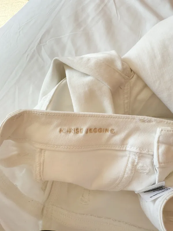 American Eagle Next Level White Distressed Hi-Rise Jeggings Size 2 Short - Image 5