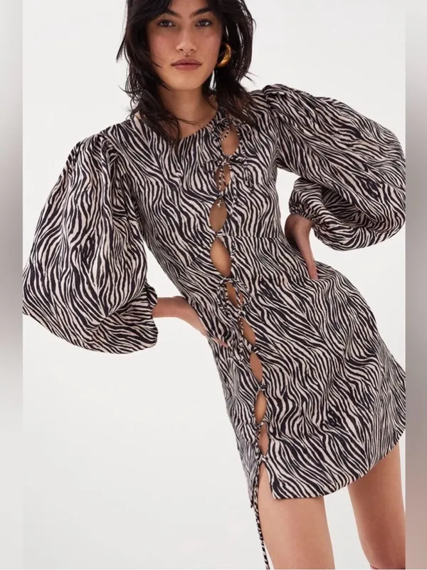 NWT For Love & Lemons Rosita Mini Dress Large - Image 2