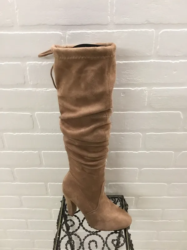 Boots Tan Size 8 - Image 3