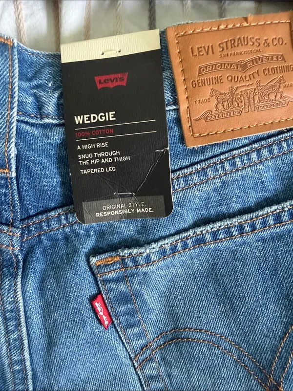Levi's Classic Distressed Blue Jeans - Image 3