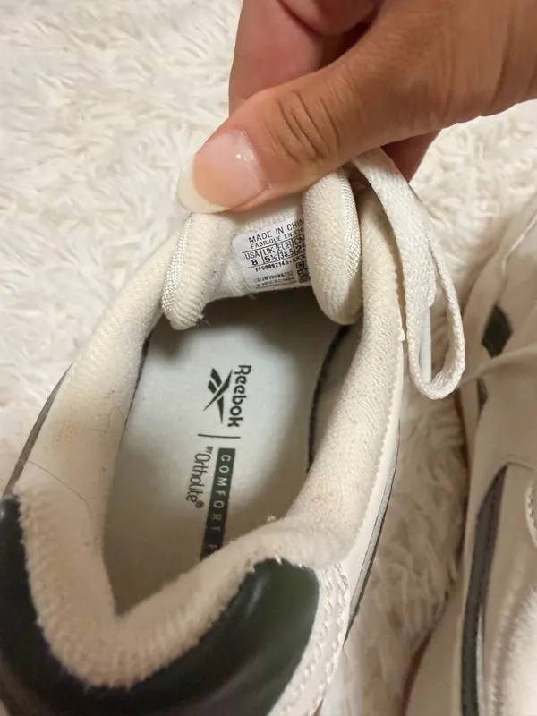 Reebok tennis shoes  - Image 5