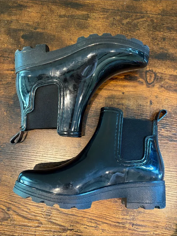 Lucky Brand Black Glossy Chelsea Rain Boots Size 8‎ - Image 3