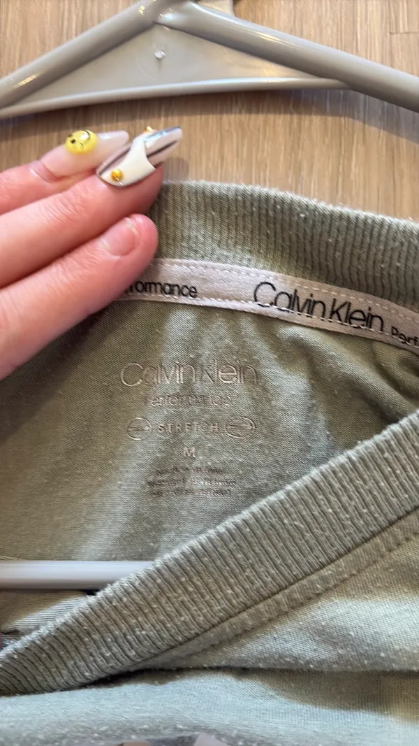 Calvin Klein Crop Top - Image 2