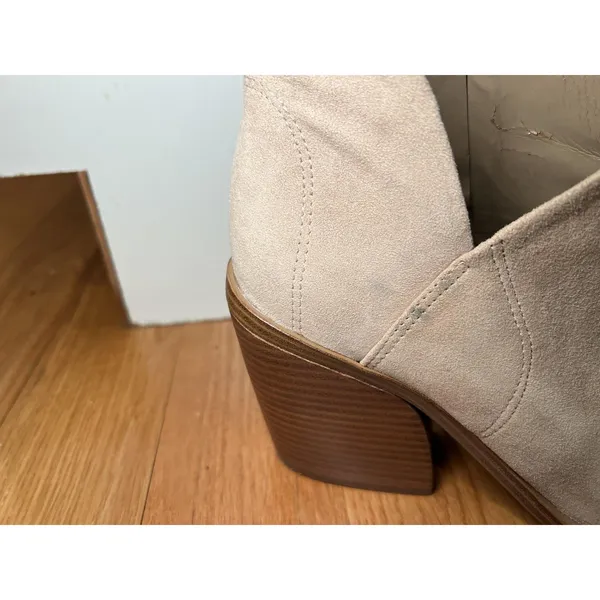 Vince Camuto Boots Womens Size 9 Beige Suede Ankle Block Heel Booties VC-GRENDAN - Image 5