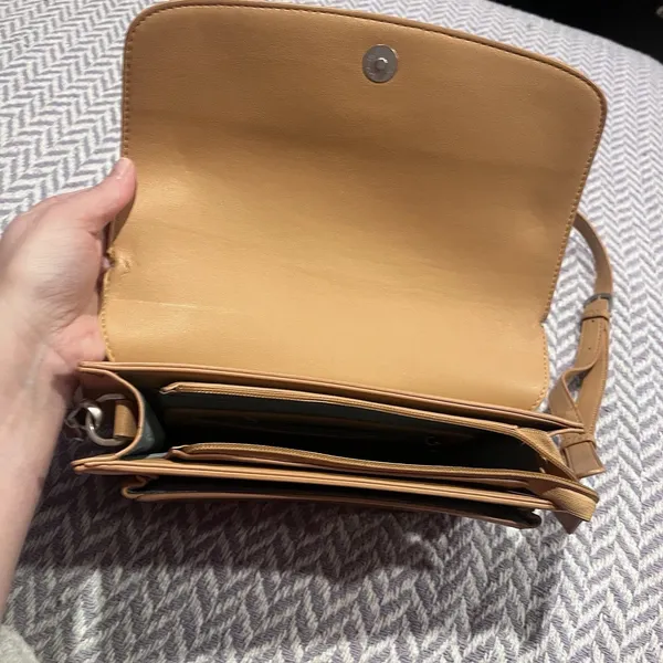Pixie Mood Zoe Crossbody Vegan Faux Leather Bag Tan Beige Casual Purse - Image 9