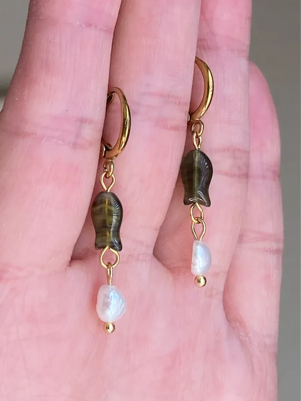 Handmade quality Czech glass beads fish & pearls unique dangle earrings⭐️🐟💕 - Image 7