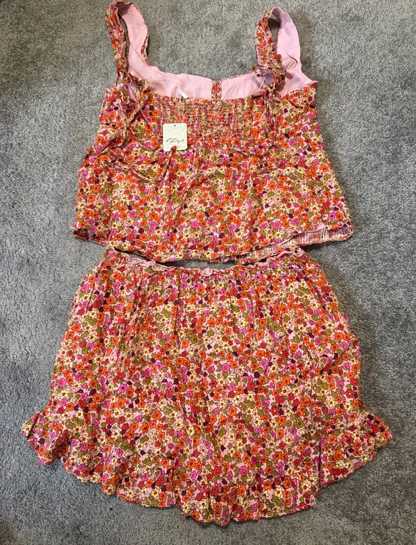 Free People Set - Image 2
