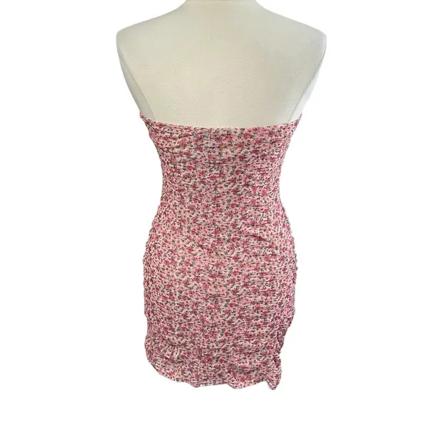 🌟SALE🌟MISCREANTS‎ x REVOLVE Cupid Ruched Mini Dress in Dusty Rose Ditsy Floral - Image 5