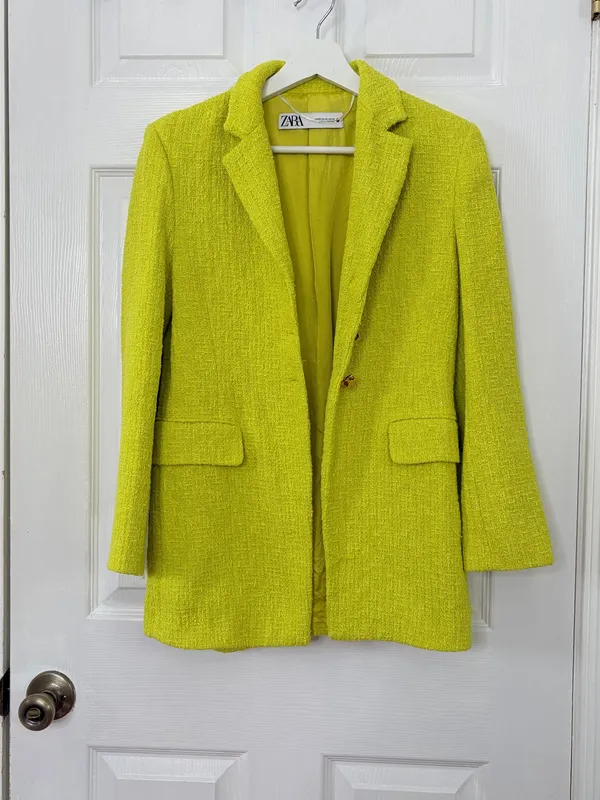 ZARA Chartreuse Boucle Blazer XS GoldButton Tweed Quiet Luxury Mod Preppy Career - Image 4