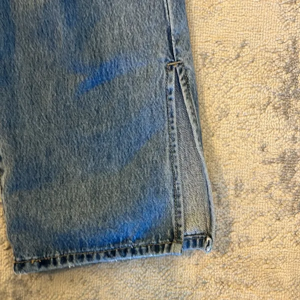 Hidden Jeans - Image 2