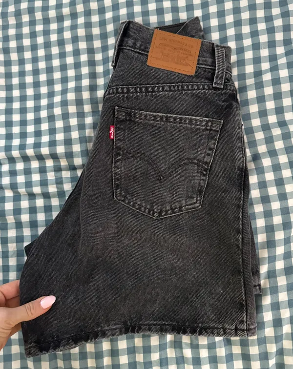 Levi’s Denim Shorts - Image 3