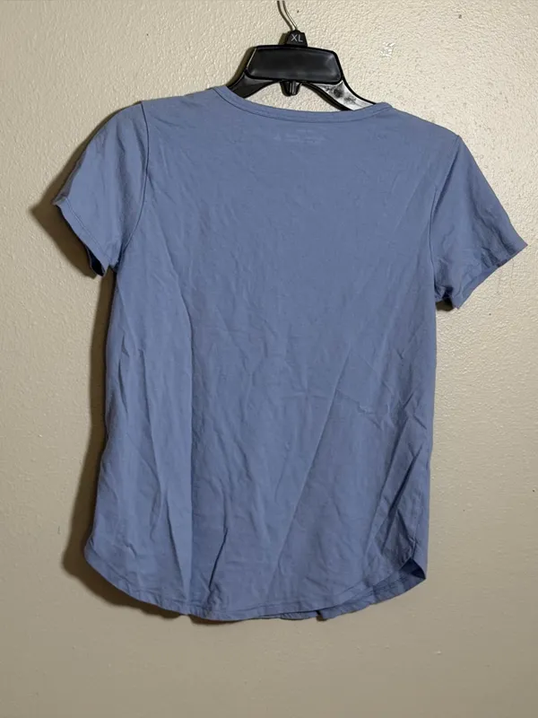 Abercrombie‎ & Fitch Women’s Casual Minimalist Light Blue V-Neck Tee size S - Image 6