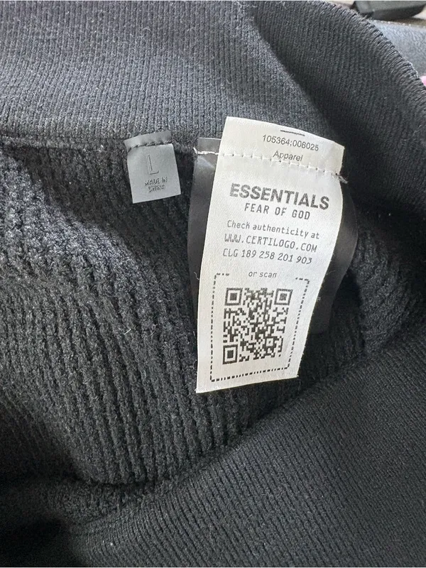 Fear of God Essentials Womens Waffle Boy Short size large - Image 4