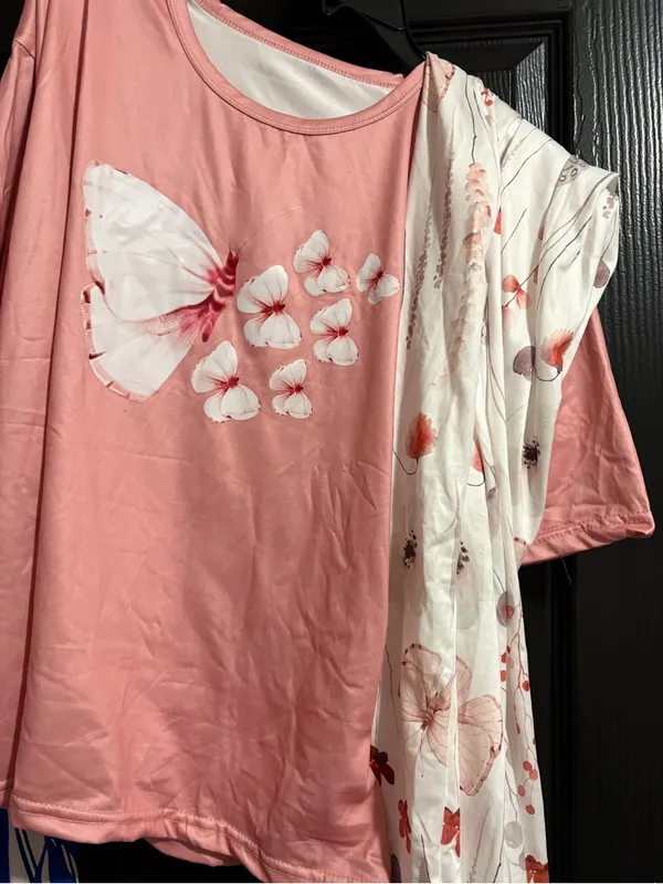 Women’s coral Butterfly-Print Sleep Top and Floral Wrap Set never worn - Image 3