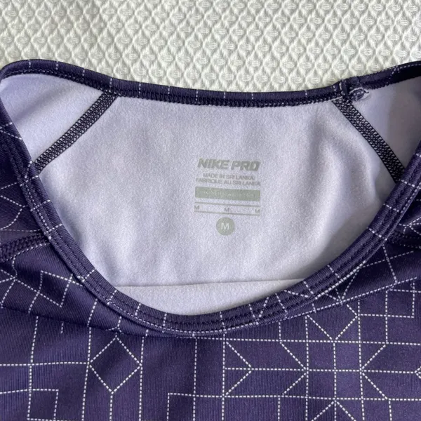 Nike Pro Women's Size‎ Medium Long Sleeve Geometric Print Athletic Top Purple - Image 2