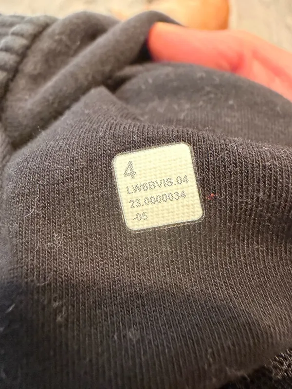 Lululemon loungeful joggers  - Image 4