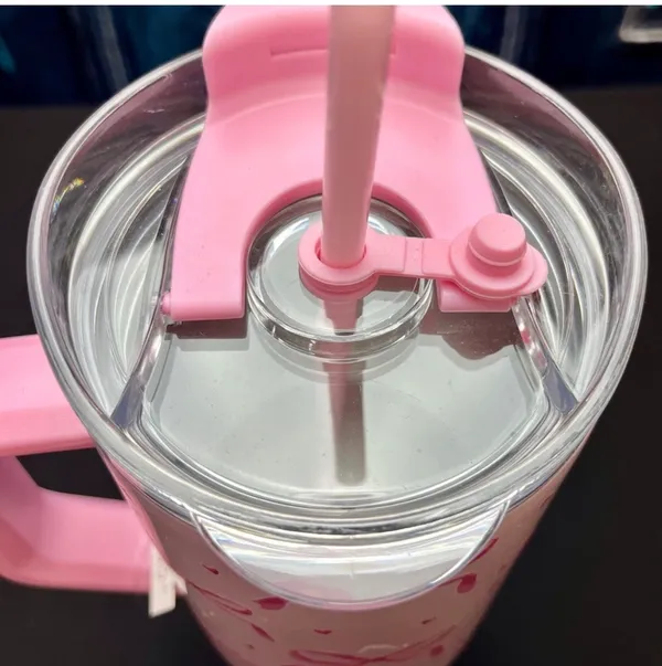 Pink Bow Tumbler w/cover & straw. Brand new with tags - Image 4