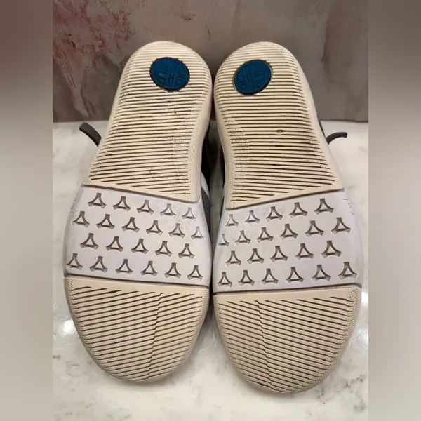 PLAE Mulberry Limestone Stay Laced Suede Sneakers Women Sz 8 Outdoor Tennis READ - Image 9