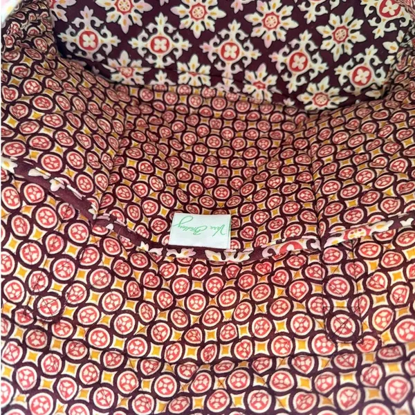 Vera Bradley Burgundy Tote Bag Quilted Cotton Large Shoulder Bag Retired 2006 - Image 4