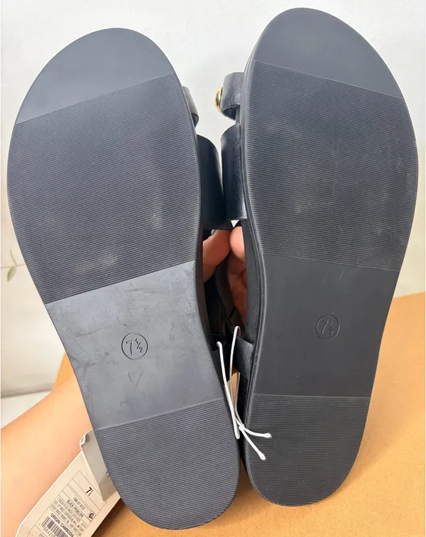 A New Day Black Toe Ring Sandals Minimalist Quiet Luxury Resort Chic Size 7.5 NWT - Image 5