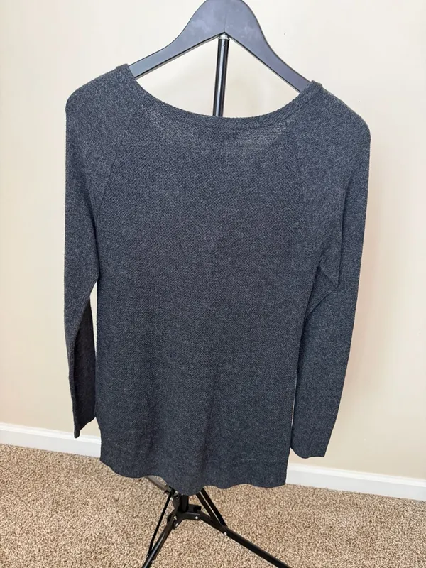 American Eagle Outfitters Women's Charcoal Grey Knit Sweater Size‎ M - Image 3