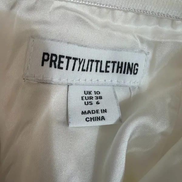 PrettyLittleThing size US 6 White Skort Dress Off Shoulder Structured Short(E12) - Image 8