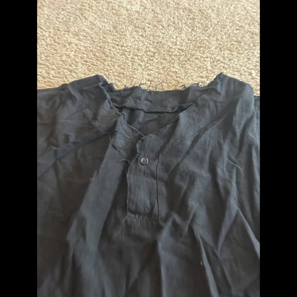 Woman xl top rugged ruff looking top shirt sleeveless - Image 2