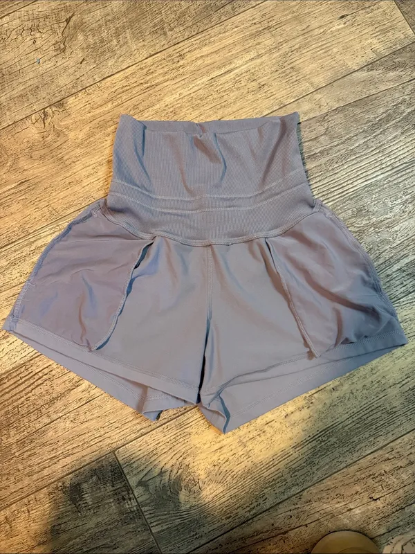 NWOT Fabletics Maj Shorts in Jasmine - Image 8