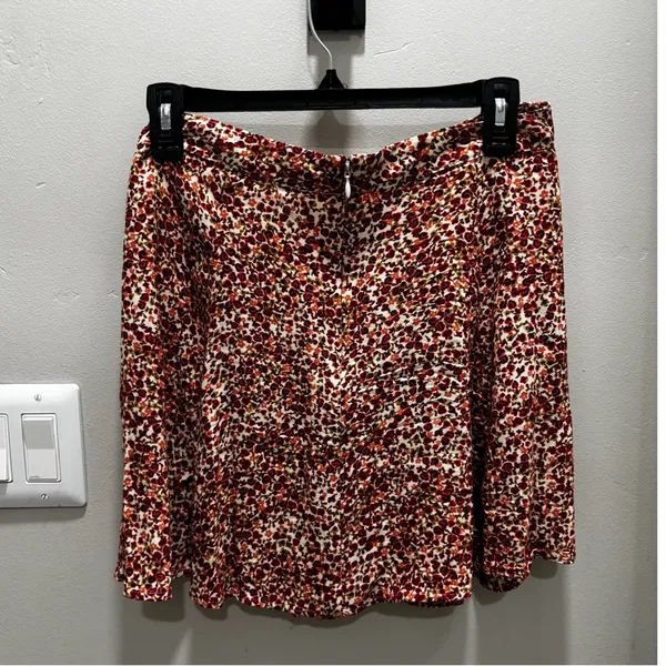 Reformation Flounce Mini Skirt Size 4 - Image 4