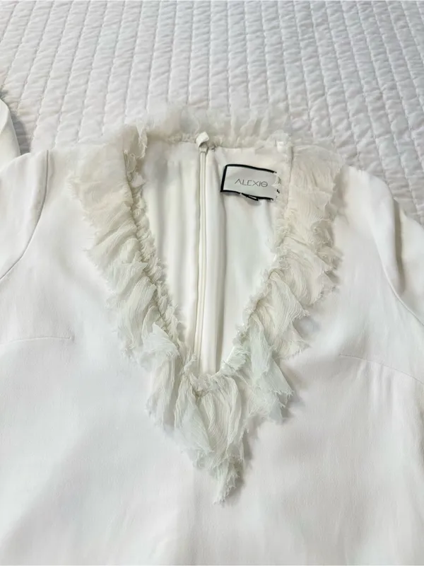 Alexis Barbara Azura Ivory Bell Long Sleeves V-Neck Ruffle Mini Dress Boho Sz M - Image 11