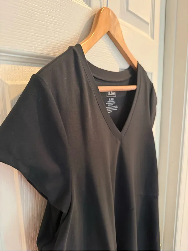 L.L. Bean Black Athletic V-Neck Cap Sleeve Midi Dress - Image 3