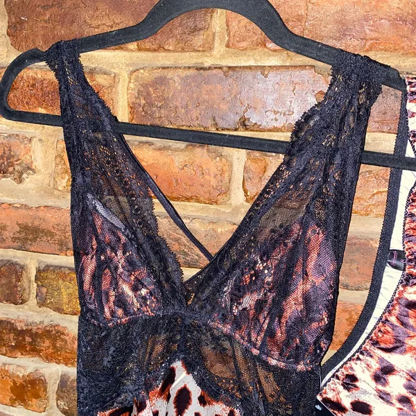 NWT Frederick's of Hollywood Leopard Satin Lace Cami Boyshort Panty Size Medium - Image 3