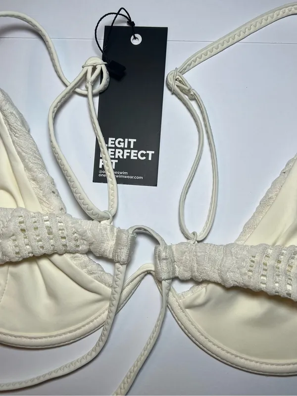 ONEONE two piece swimwear Cream Textured Underwire Bikini Set size medium - Image 4