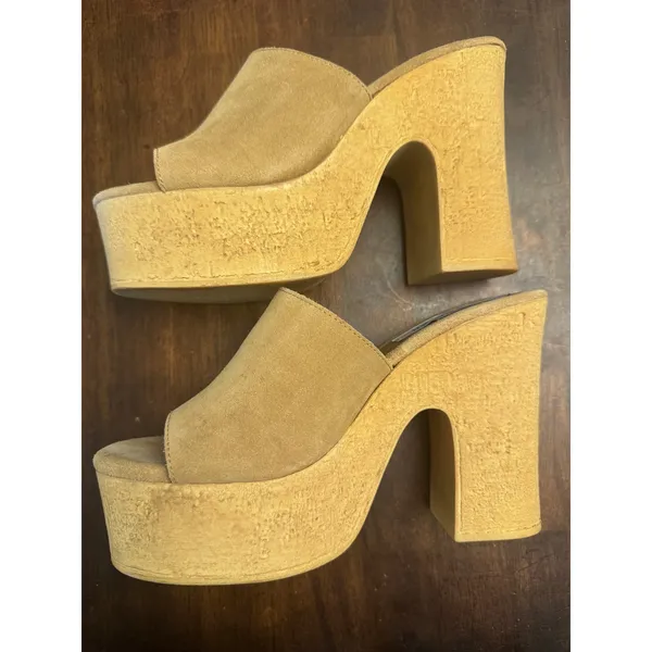 Steve Madden tan suede and cork platform heels women's 9 block heel - Image 3