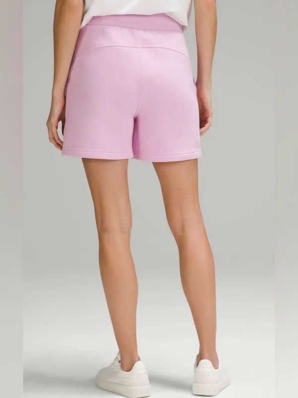 Lululemon NWT Scuba High Rise 5” Shorts with Pockets in Vitapink Size 12 - Image 2