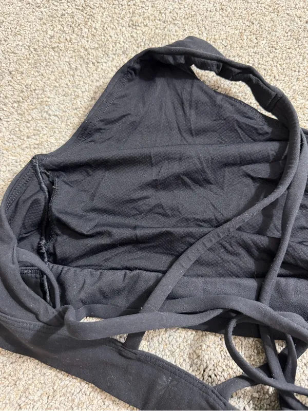 Athleta Strappy Sports Bra in Black Size 1X Athleisure Gym Workout Sporty READ - Image 11