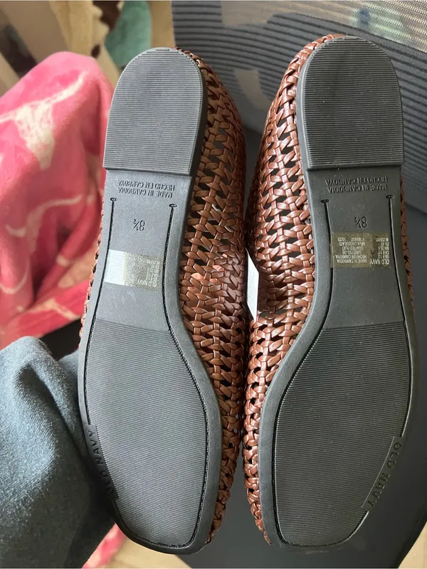 Old Navy Lattice Ballet Flats - Image 3