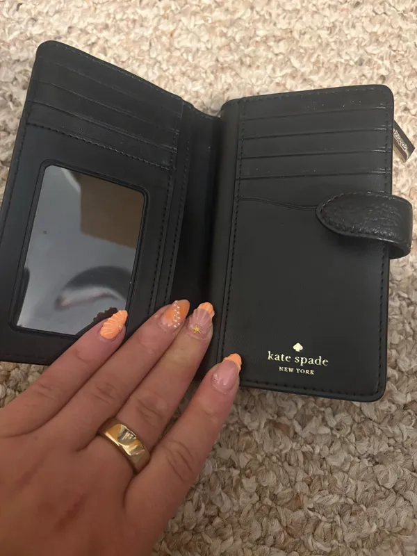 Kate Spade Wallet Leather - Image 3