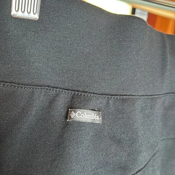 Columbia Black Mini Skirt XS Side Zip Pockets Athleisure Outdoor - Image 10