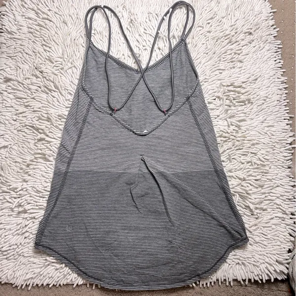 LULULEMON Breezy Tank in Divided Stripe Heathered Light to Dark Grey / Slate 2 - Image 11