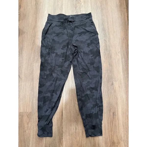 Lululemon Align Jogger 28 Heritage 365 Camo Deep Coal Multi‎ LW5EDHS Size 8 - Image 2