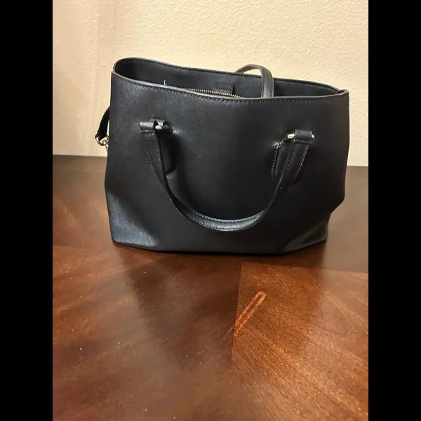 Kate spade purse bag black short handles and longer strap - Image 2