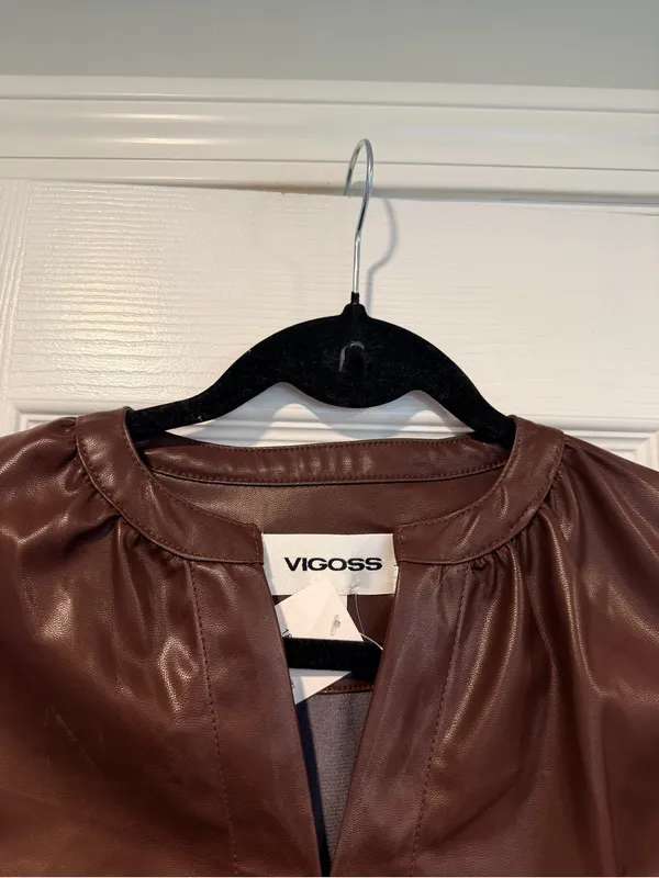 NWT Vigoss Size S Brown Faux Leather Mini Dress Puff Sleeve Smocked Waist V Neck - Image 5