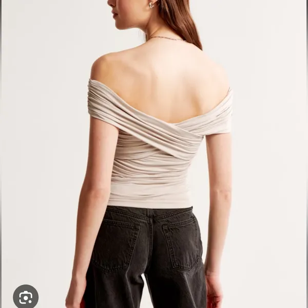 Abercrombie Off-The-Shoulder Ruched Wrap Top - Image 7