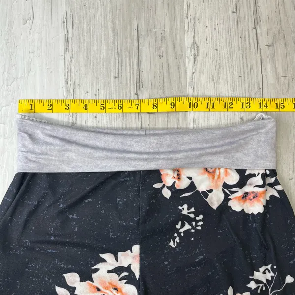 Floral Wide Leg High Waisted Soft Loungewear Comfy Pajama PJ Pants Size: Medium - Image 6