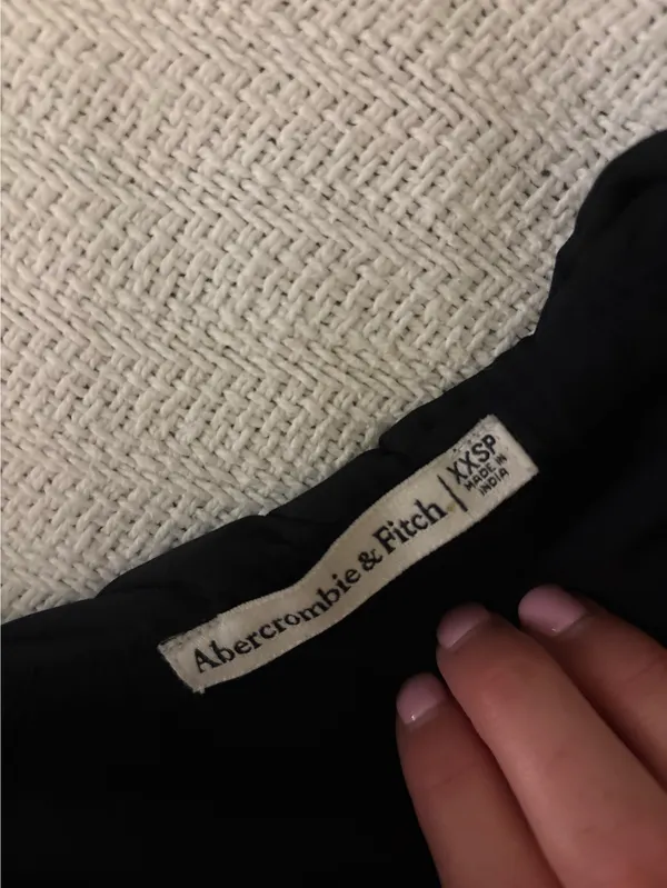 Abercrombie  - Image 4