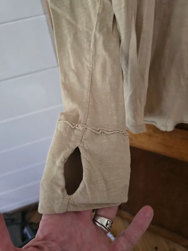 O We The Free Relaxed, Oversized Crew Neck Tee in Beige With Thumbholes XL - Image 7