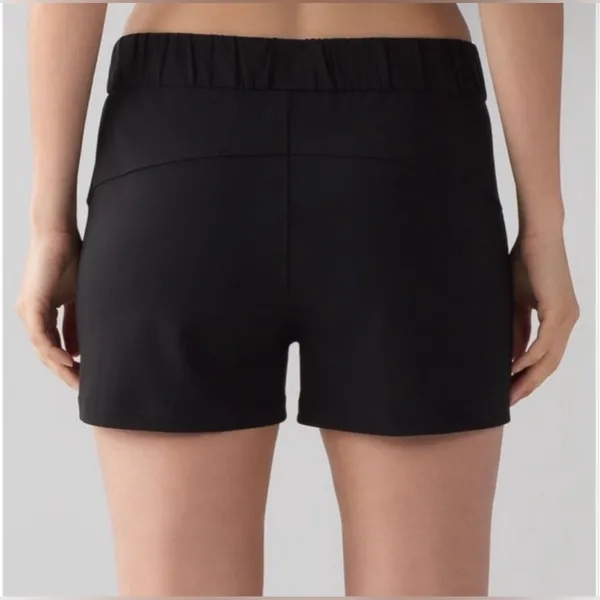 Lululemon On The Fly Woven Short Inseam 2.5" Black Size 12 - Image 2