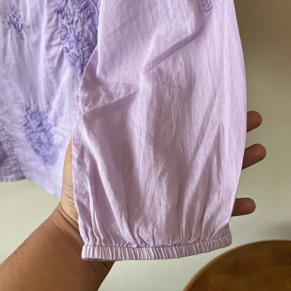 Roller Rabbit Lilac Purple embroidered lightweight top - Image 4